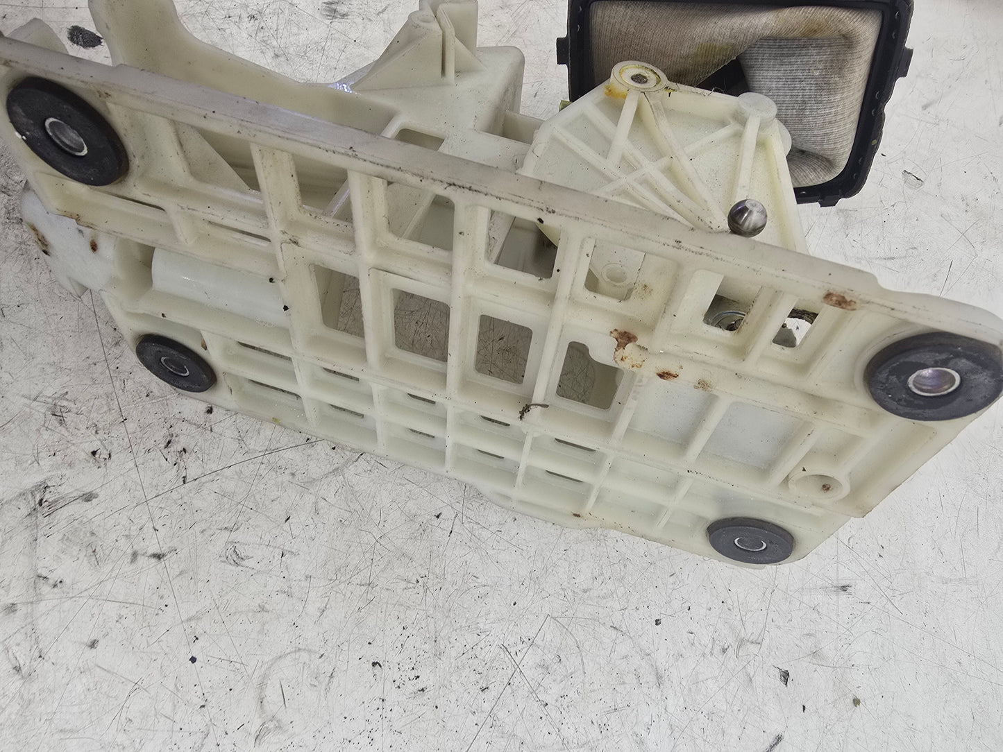 2008-2015 Volvo V60 S60 V70 Manual Gearstick 31325458