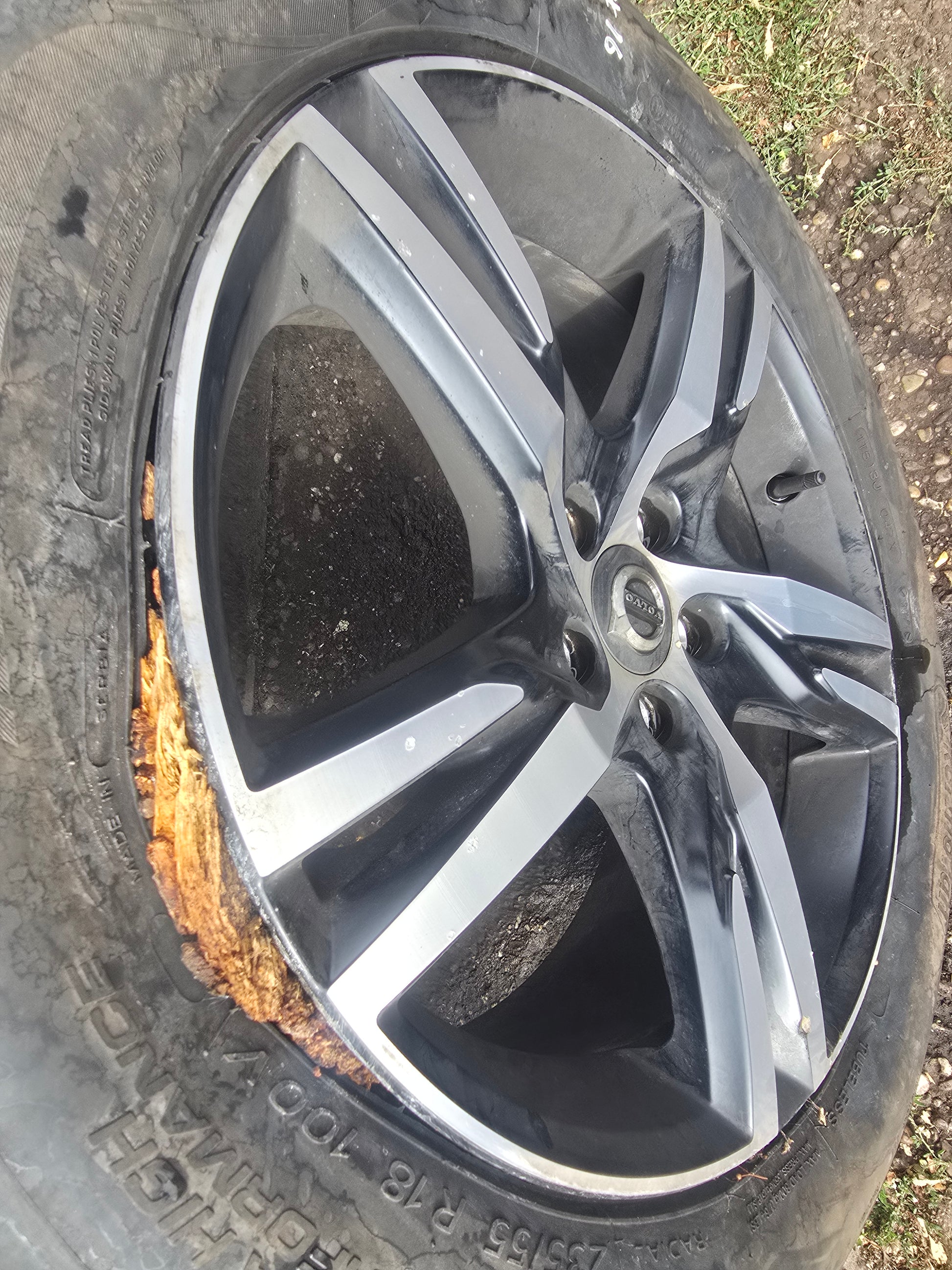 2017-2025 Volvo XC40 Black Alloy Wheel 7.5Jx18 ET50.5 31445812