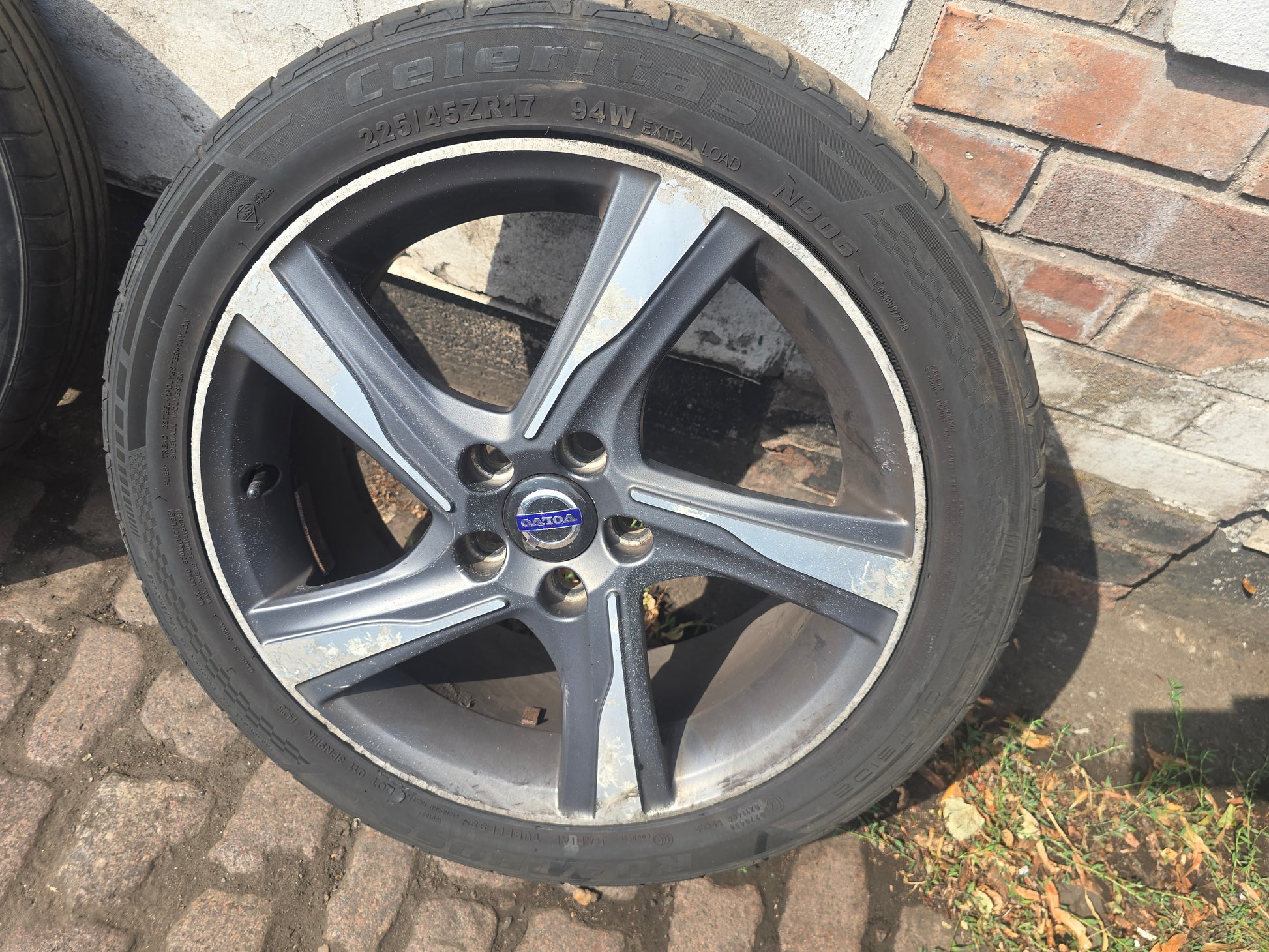 2014 Volvo V40 R-Design Ixion Black Alloy Wheel 31423521