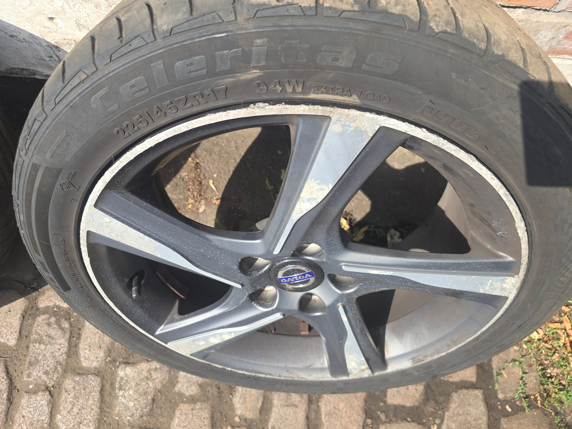 2014 Volvo V40 R-Design Ixion Black Alloy Wheel 31423521