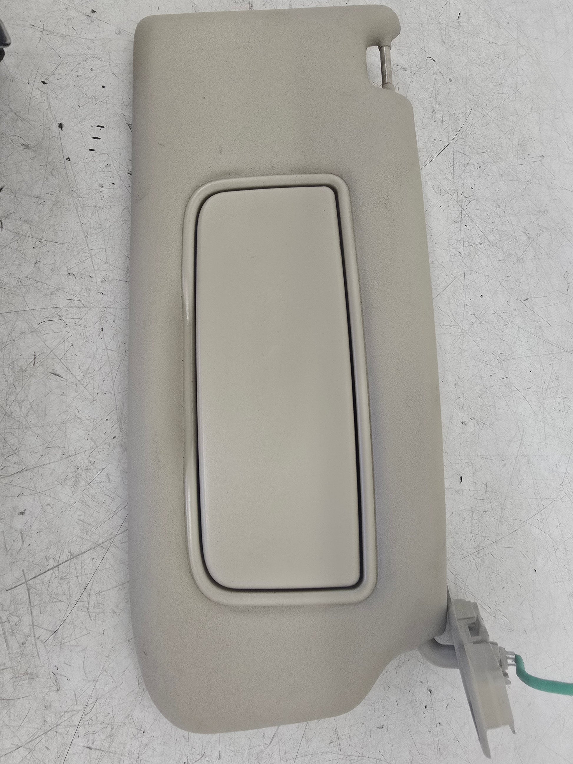 2011 Volvo XC60 Right Driver Side Sun Visor Red 2.4D