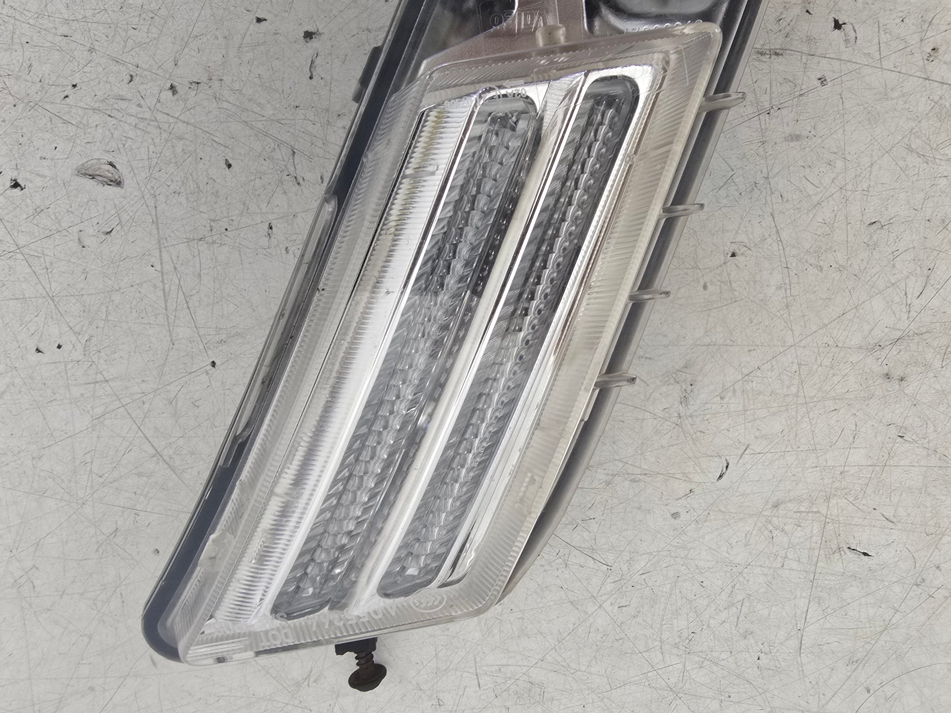 2011 Volvo XC60 Left Daytime Running Light 31290873