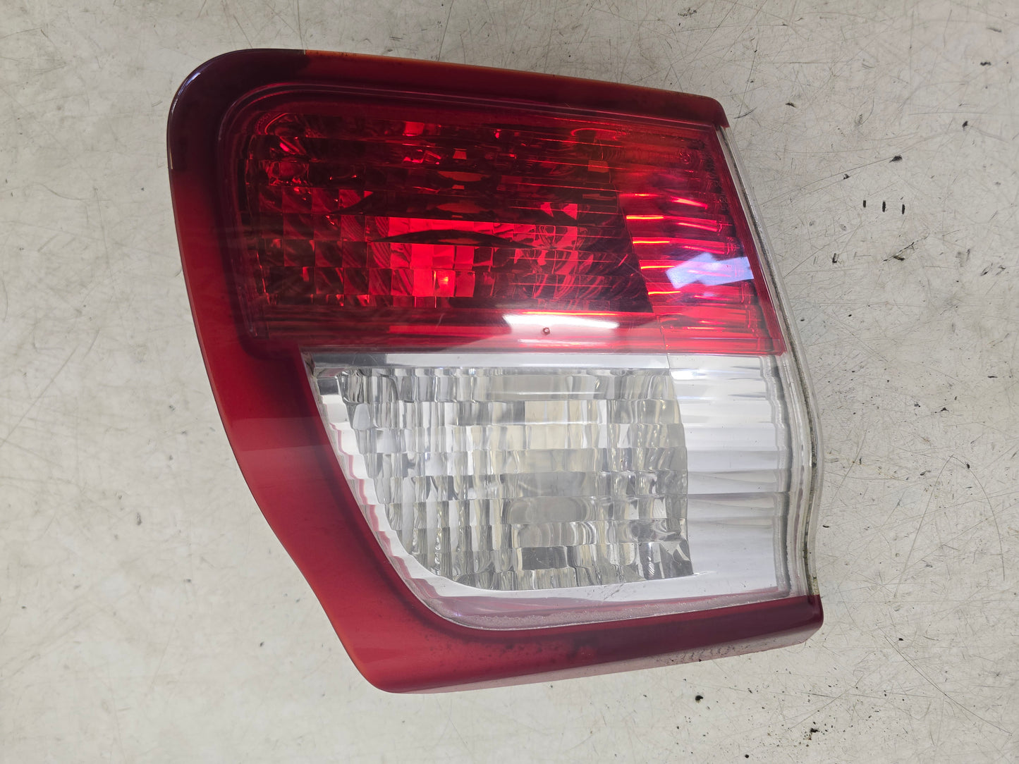 2002-2007 Saab 9-3 Convertible Left Rear Boot Taillight 12831281