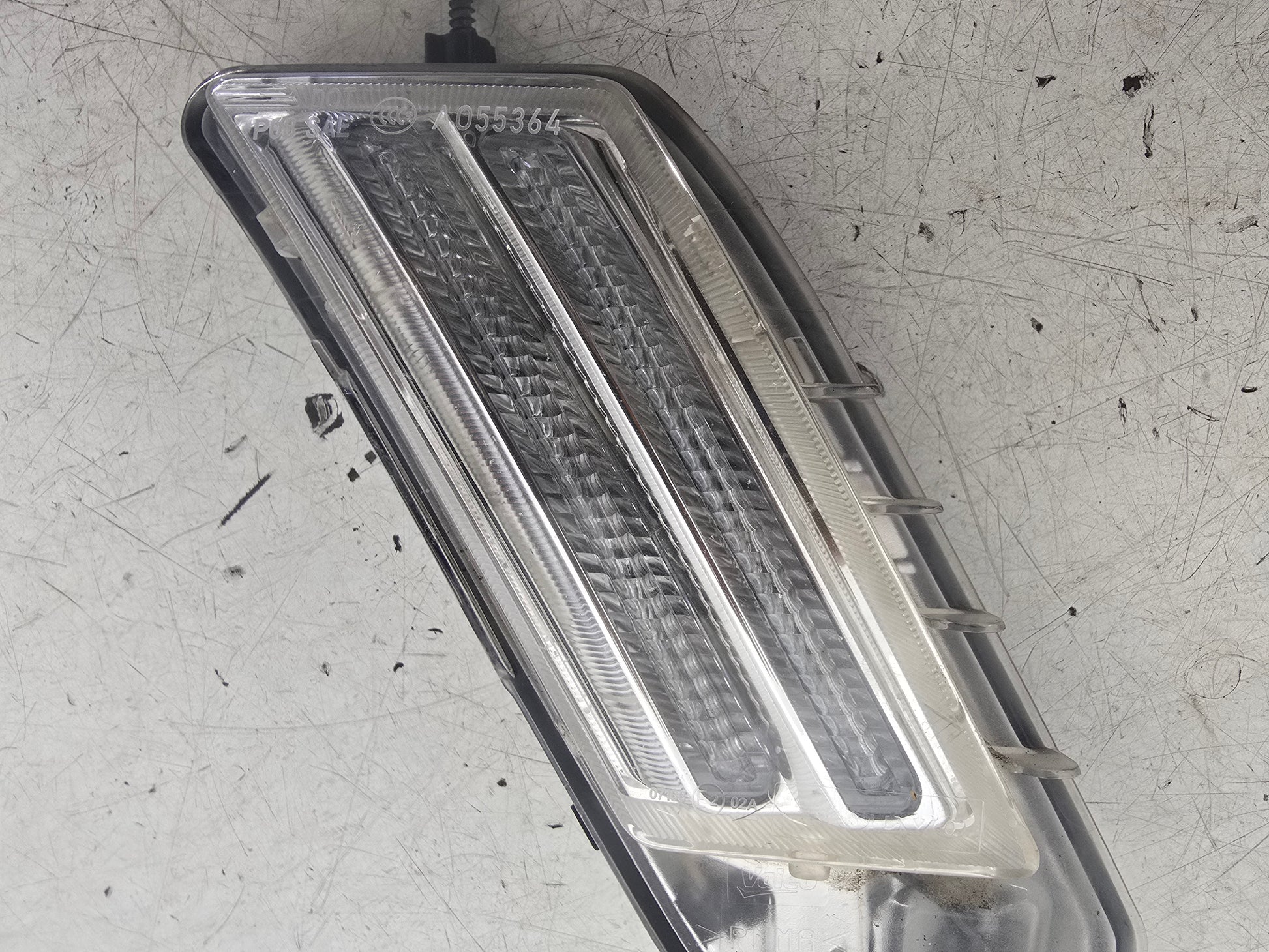 2011 Volvo XC60 Right Driver Side Daytime Running Light 31290874