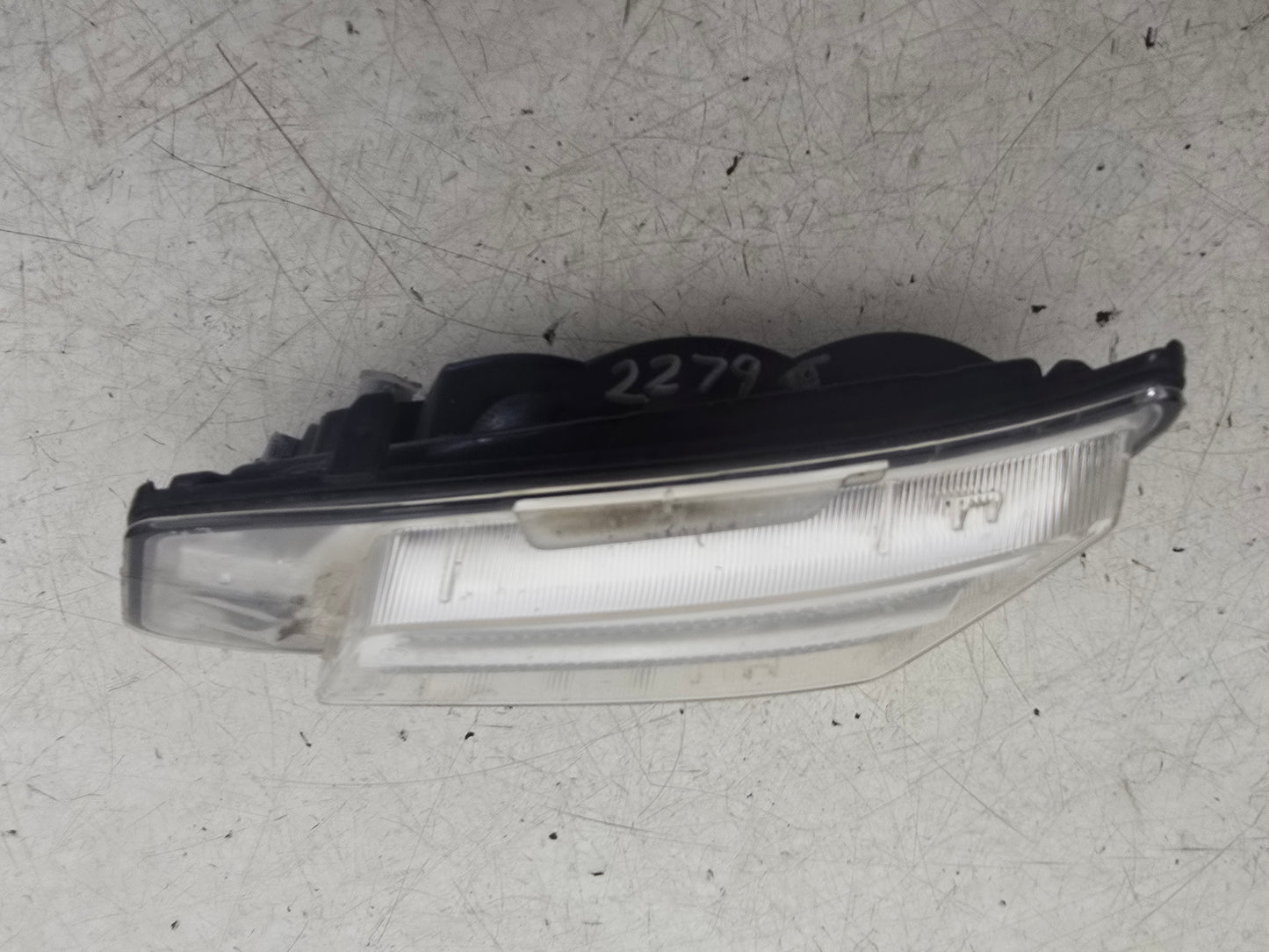 2011 Volvo XC60 Right Driver Side Daytime Running Light 31290874