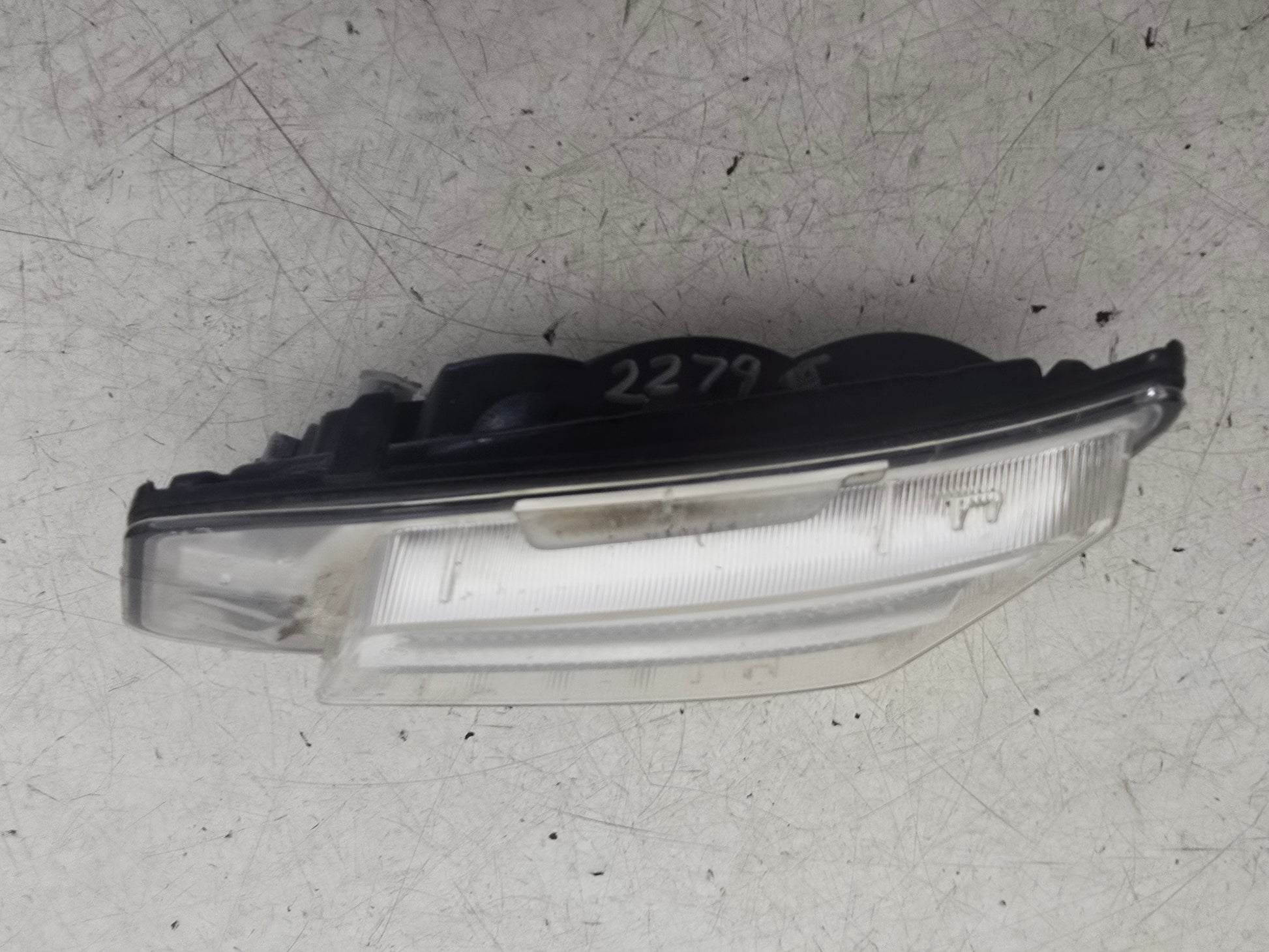 2011 Volvo XC60 Right Driver Side Daytime Running Light 31290874