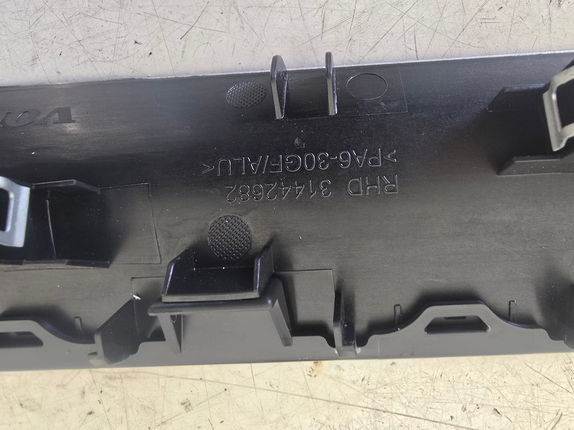 2017-2025 Volvo XC40 Dashboard Trim Panel Set 31442682