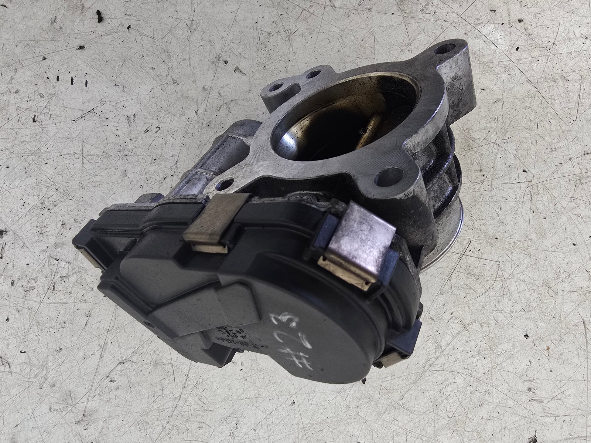 2007-2011 Saab 9-3 Throttle Body 55354710
