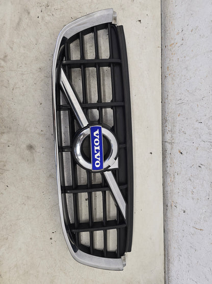 2011 Volvo XC60 Front Grille 31284337