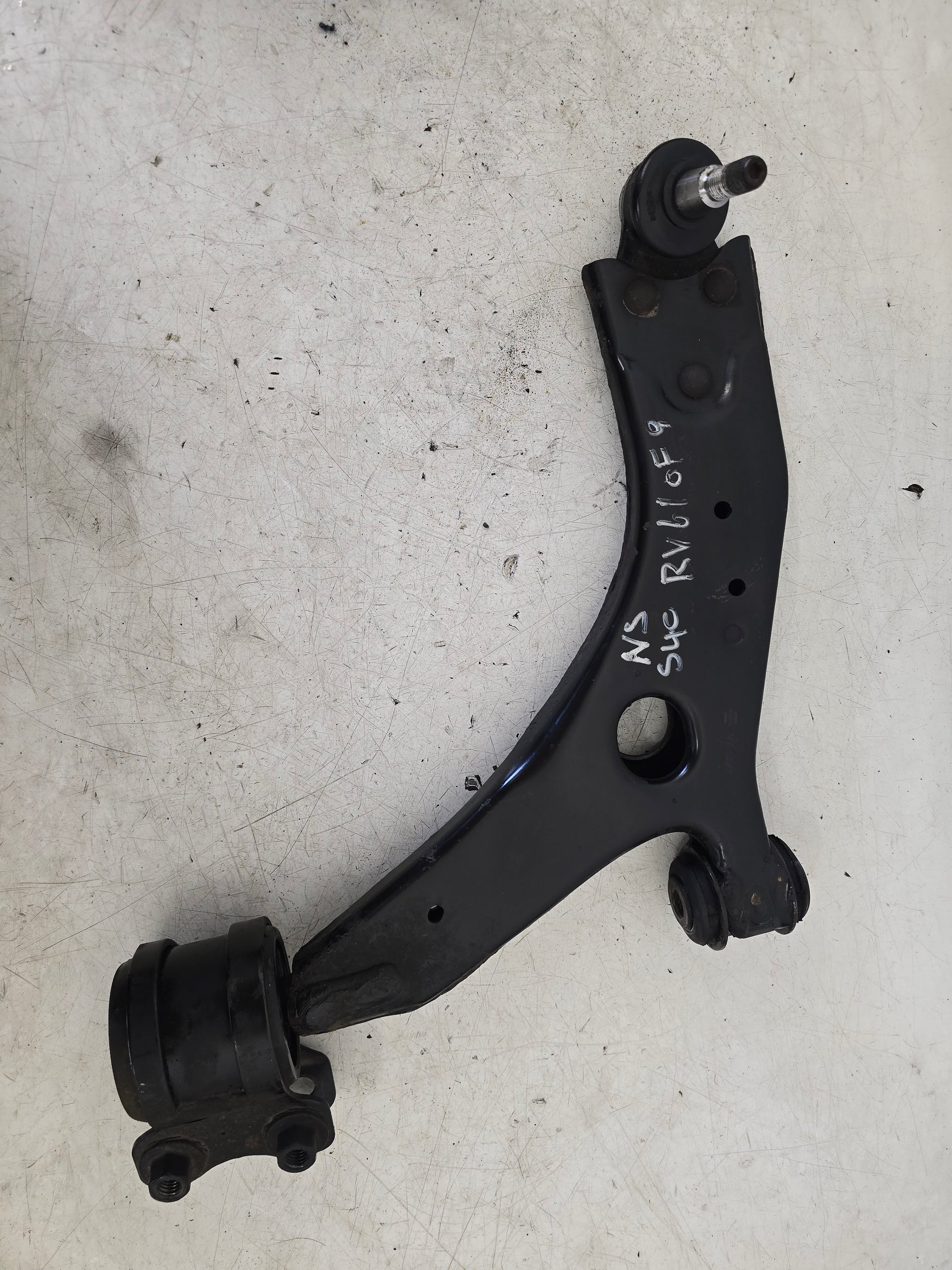 2011 Volvo S40 II Left Front Control Arm Passenger Side 1.6D 1811695