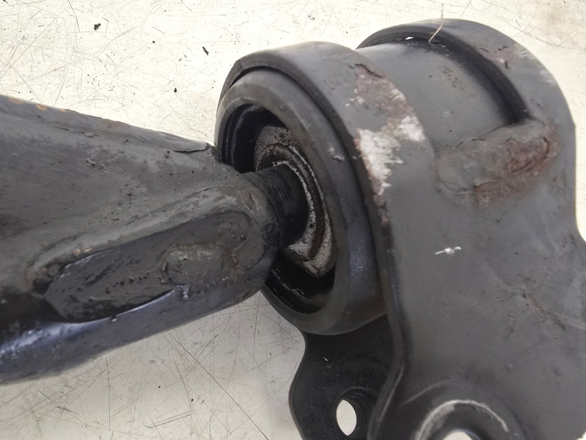 2011 Volvo S40 II Left Front Control Arm Passenger Side 1.6D 1811695