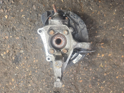 2005 Volvo V70 Left Front Hub Assembly 2.4 Diesel Passenger Side — Stock 9894