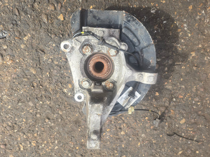 2007 Volvo S60 Left Front Hub Assembly 2.4 Diesel D5244T4 — VRAC Grade B