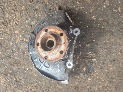 2007 Volvo S60 Left Front Hub Assembly 2.4 Diesel D5244T4 | VS Breakers