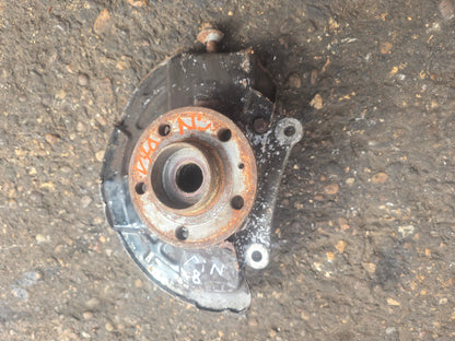 2004 Volvo S80 Left Front Hub Assembly 2.4 Diesel D5244T VRAC Grade B