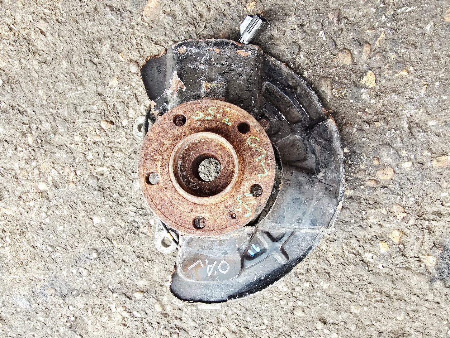 2000-2007 Volvo V70 Front Right Driver Hub Assembly 2.4 Diesel D5244T5
