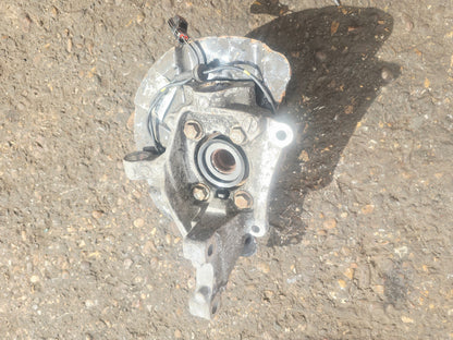 2000-2007 Volvo V70 Front Right Driver Hub Assembly 2.4 Diesel D5244T5