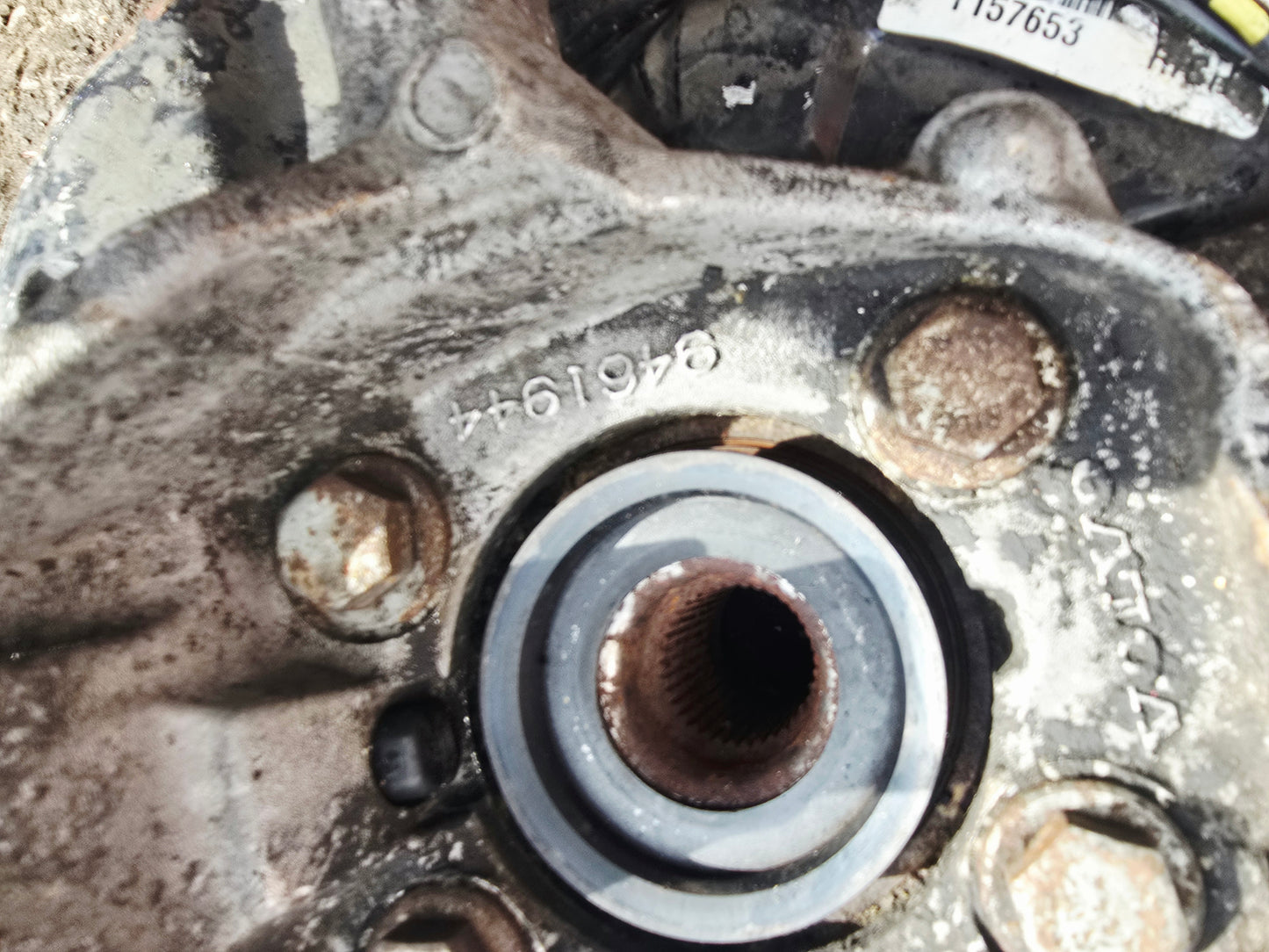 2000-2007 Volvo V70 Front Right Driver Hub Assembly 2.4 Diesel D5244T5