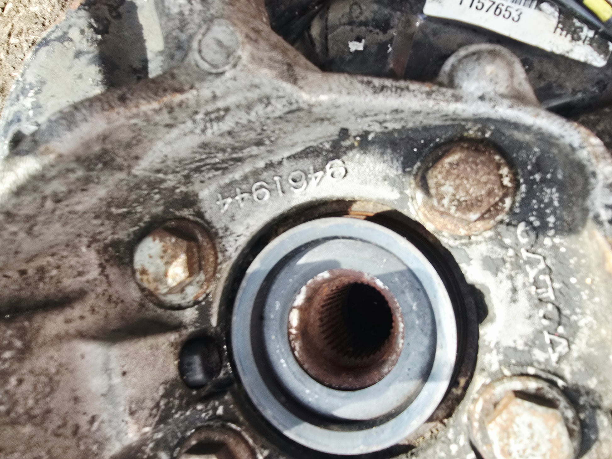 2000-2007 Volvo V70 Front Right Driver Hub Assembly 2.4 Diesel D5244T5