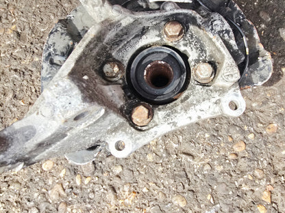 2000-2007 Volvo V70 Front Right Driver Hub Assembly 2.4 Diesel D5244T5