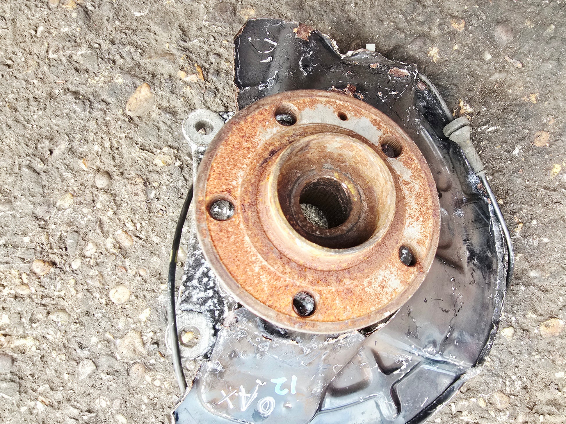 2000-2007 Volvo V70 Front Right Driver Hub Assembly 2.4D Diesel D5244T5