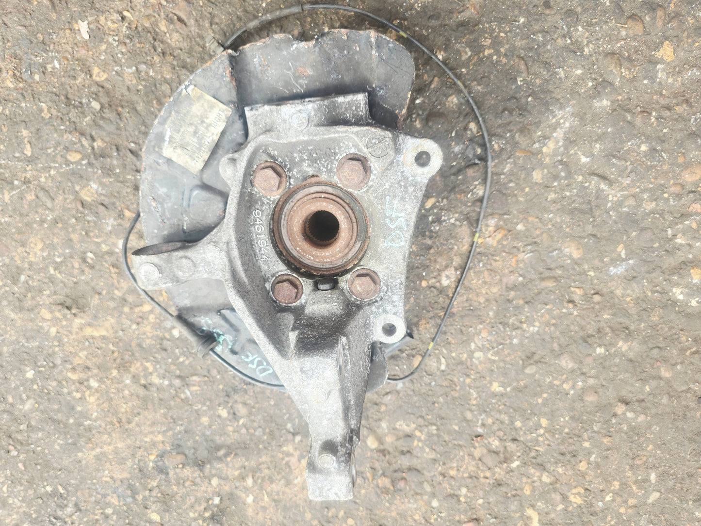 2000-2007 Volvo V70 Front Right Driver Hub Assembly 2.4D Diesel D5244T5