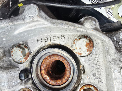 2005 Volvo V70 Front Right Driver Hub Assembly 2.4 Diesel D5244T5 2000-2007