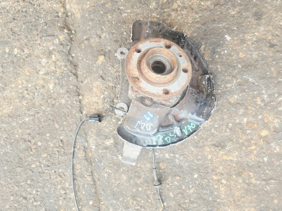 30760714 Front Right Hub Assembly Volvo XC70 2001-2007 2.4 Diesel D5 Automatic