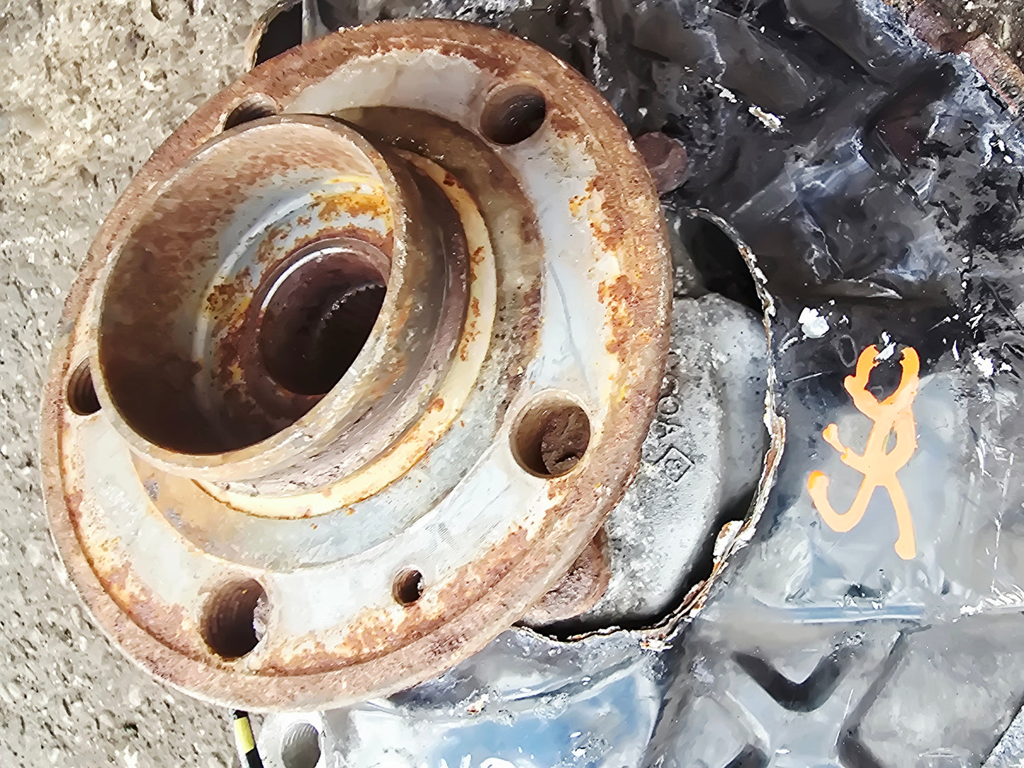 2004 Volvo S80 Front Right Hub Assembly 2.4 Diesel 2002-2006