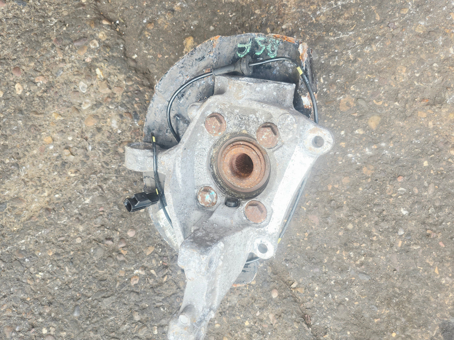 2004 Volvo S80 Front Right Hub Assembly 2.4 Diesel 2002-2006