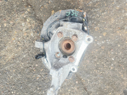 2004 Volvo S80 Front Right Hub Assembly 2.4 Diesel 2002-2006