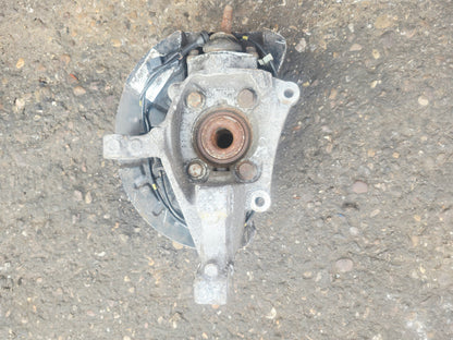 2000-2009 Volvo S60 Front Right Hub Assembly 2.4D D5244T4 Automatic