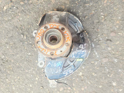 2000-2009 Volvo S60 Front Right Hub Assembly 2.4 Diesel — No ABS Sensor | VS Breakers Ltd