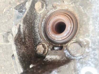 2000-2009 Volvo S60 Front Right Hub Assembly 2.4 Diesel — No ABS Sensor | VS Breakers Ltd