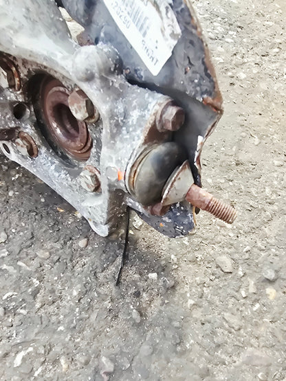 2000-2007 Volvo V70 Front Right Driver Hub Assembly 2.4 Diesel D5244T5