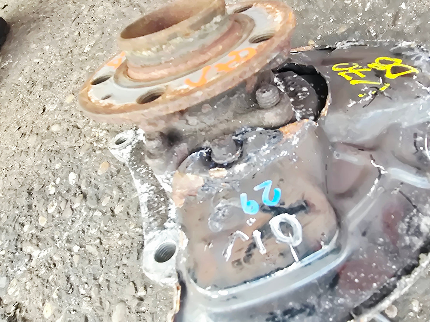 2005 Volvo V70 Front Right Hub Assembly 2.4 Diesel D5244T5 2000-2007