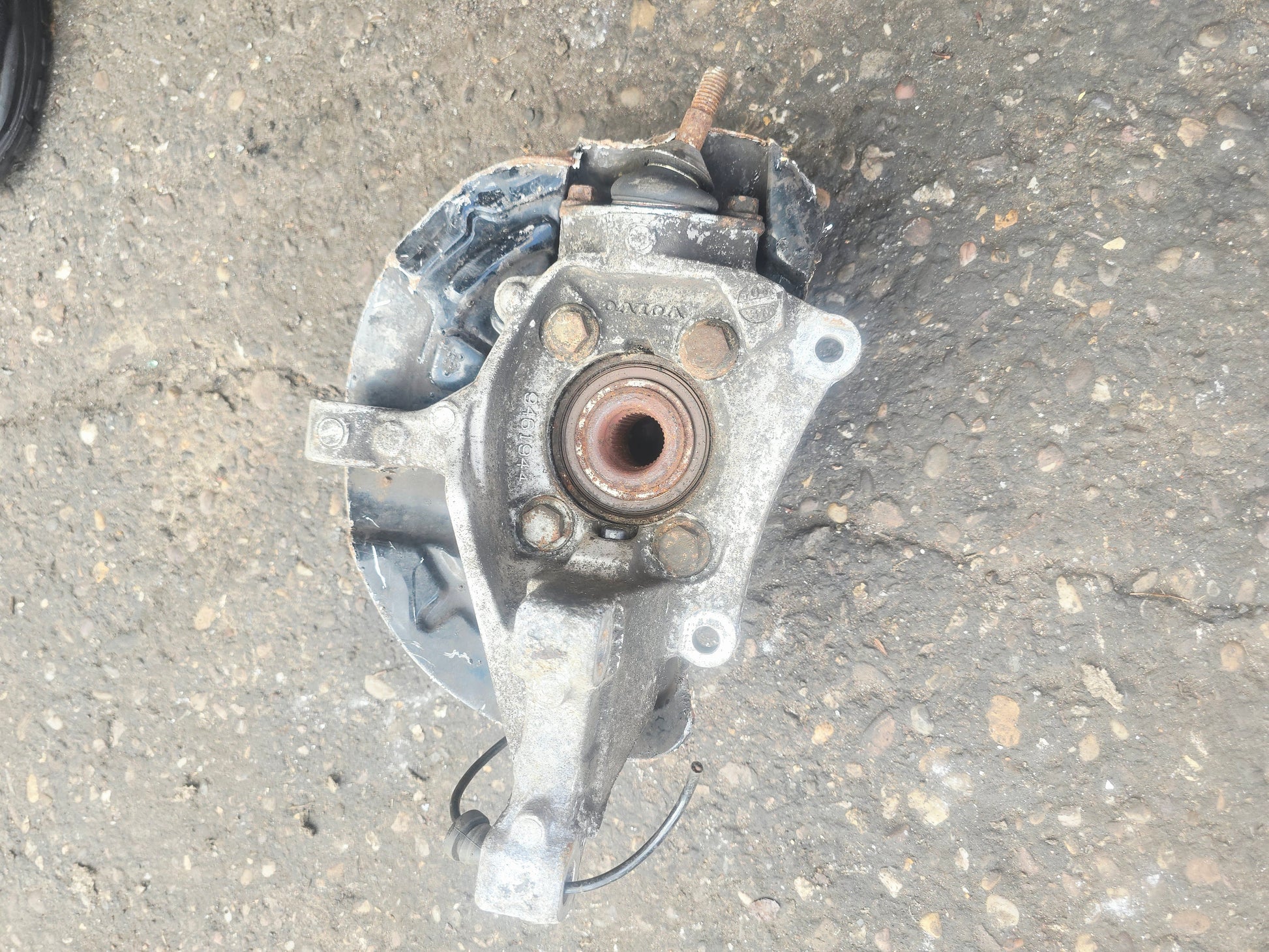2005 Volvo V70 Front Right Hub Assembly 2.4 Diesel D5244T5 2000-2007