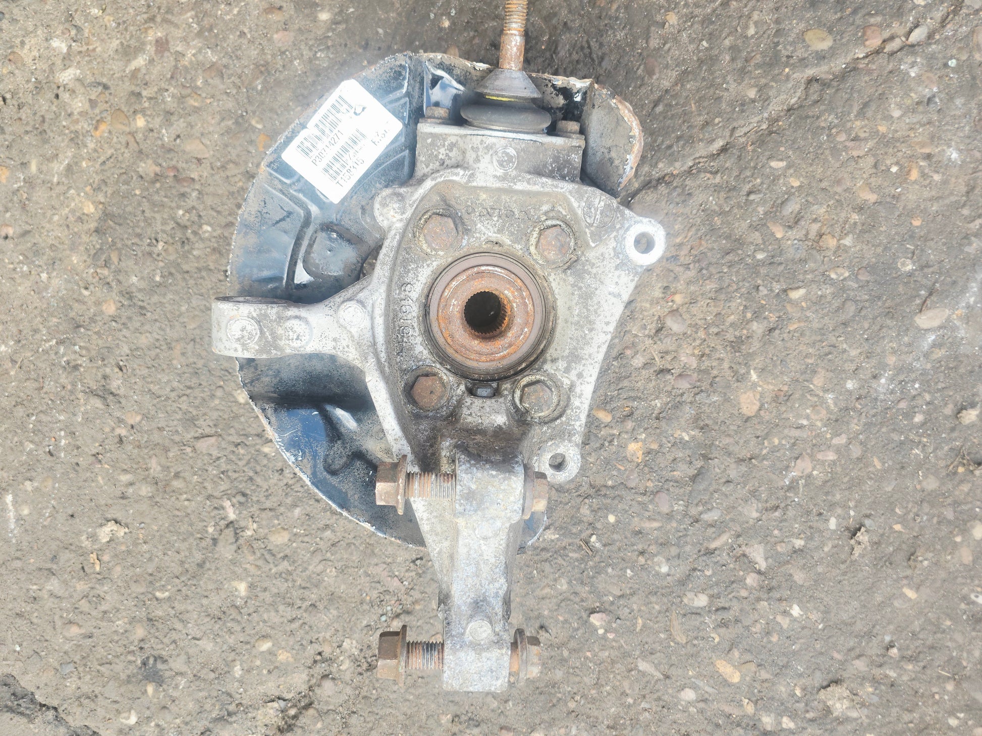2005 Volvo V70 Front Right Hub Assembly 2.4 Diesel D5244T5 2000-2007