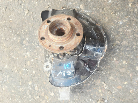 2004 Volvo S80 Front Right Driver Hub Assembly 2002-2006 2.4 Diesel