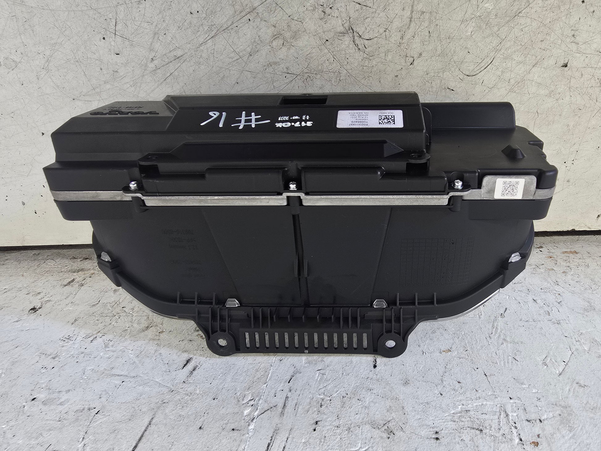 32311937 Volvo XC40 536 T3 Instrument Cluster 2017-2025 1.5 Petrol Automatic Grade A