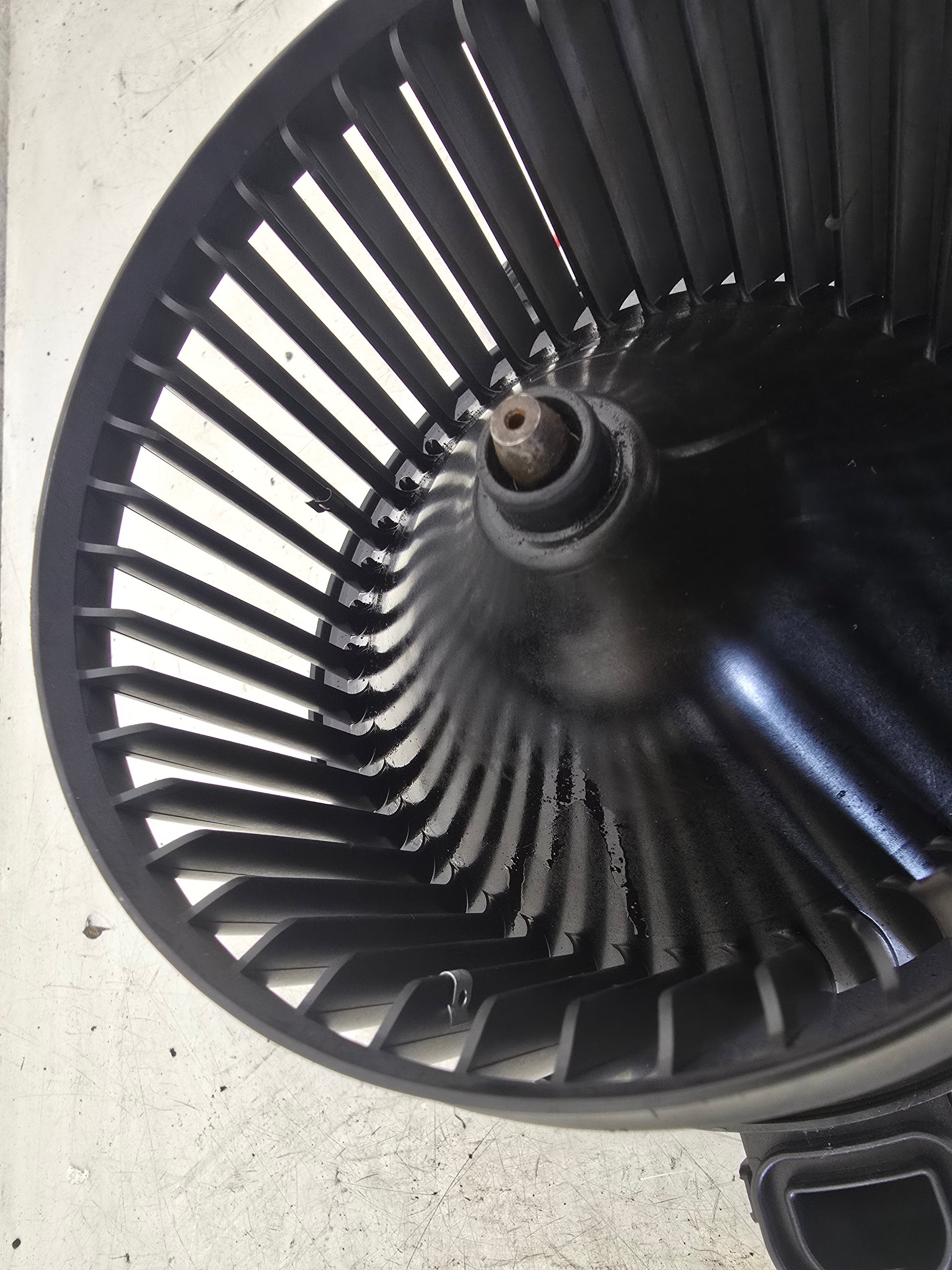 31497511 Volvo XC40 T3 HVAC Blower Motor Impeller 2019-2026 | VS Breakers Nottingham
