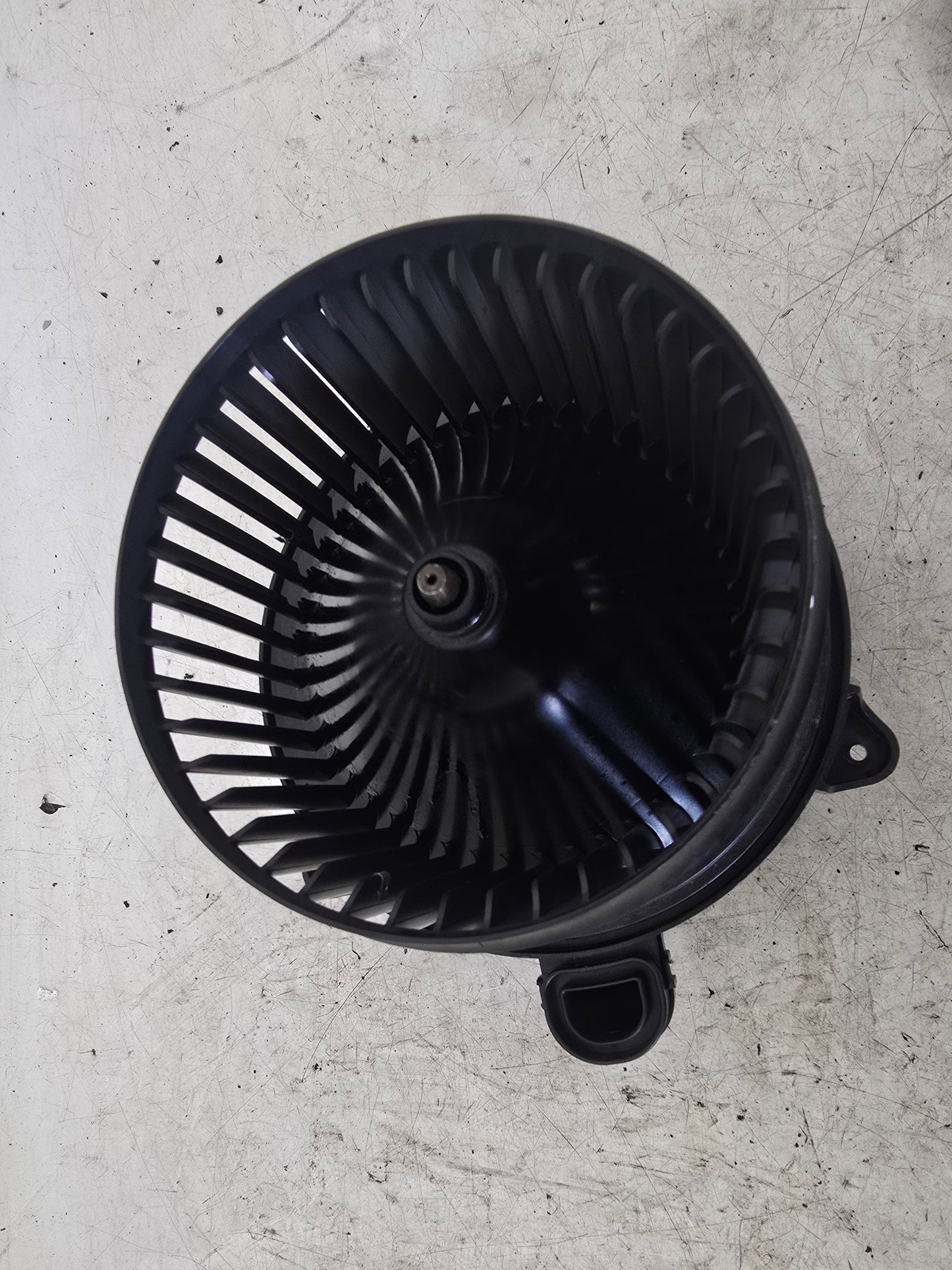 31497511 Volvo XC40 T3 HVAC Blower Motor Impeller 2019-2026 | VS Breakers Nottingham