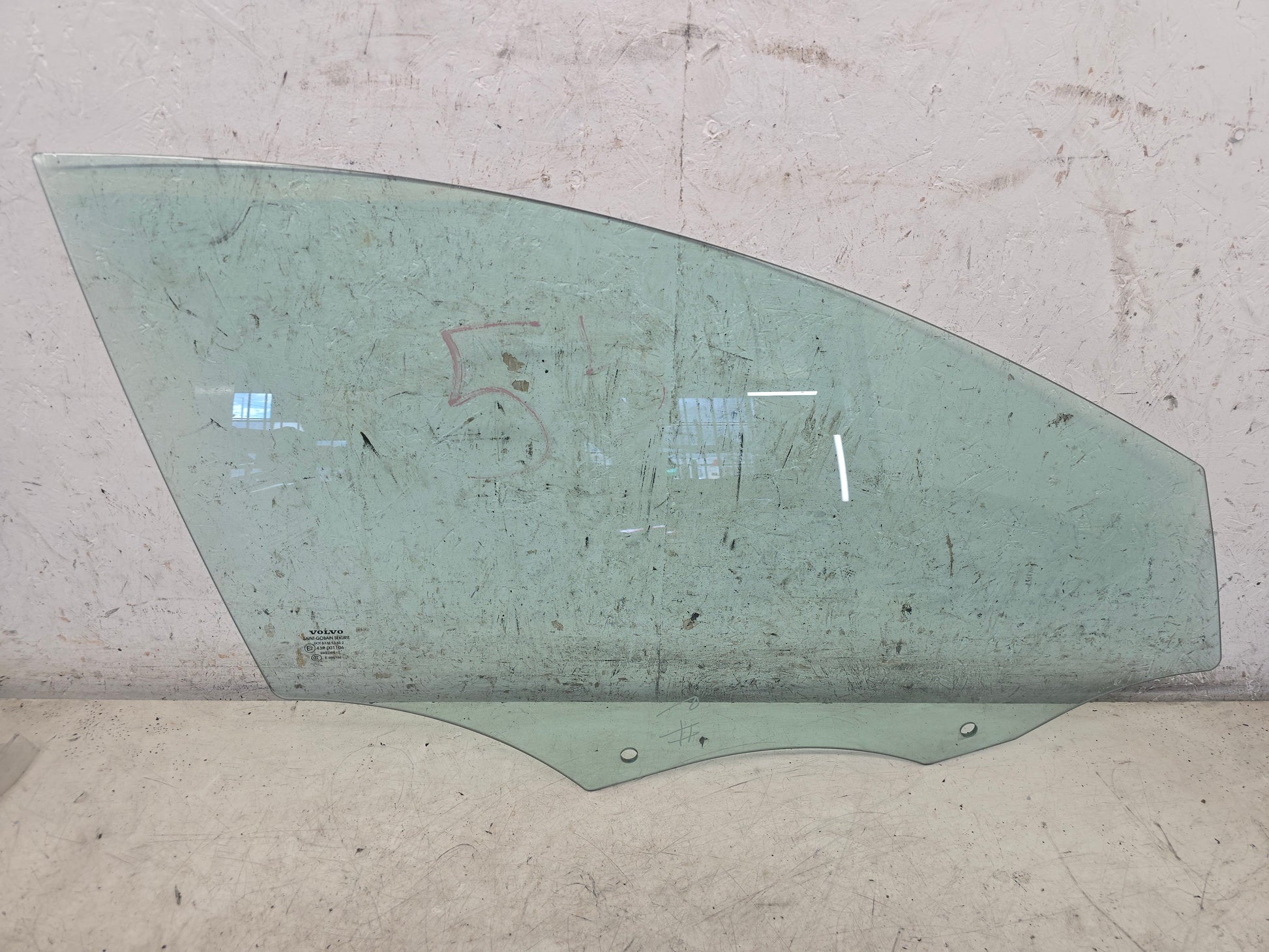 2012 Volvo V60 Estate Front Driver Door Window Glass AS2 Tint D5204T3-A — VS Breakers Nottingham