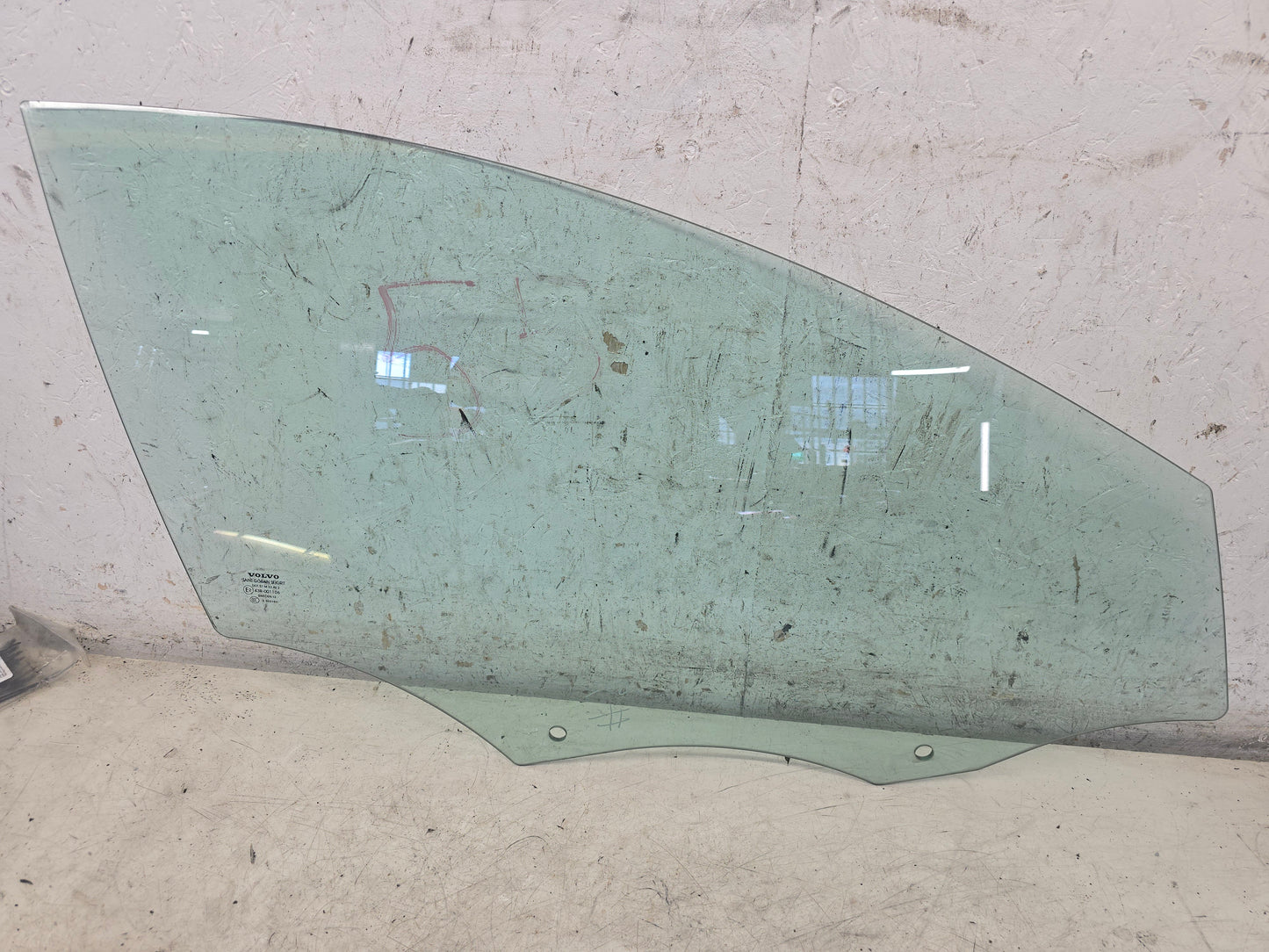 2012 Volvo V60 Estate Front Driver Door Window Glass AS2 Tint D5204T3-A — VS Breakers Nottingham