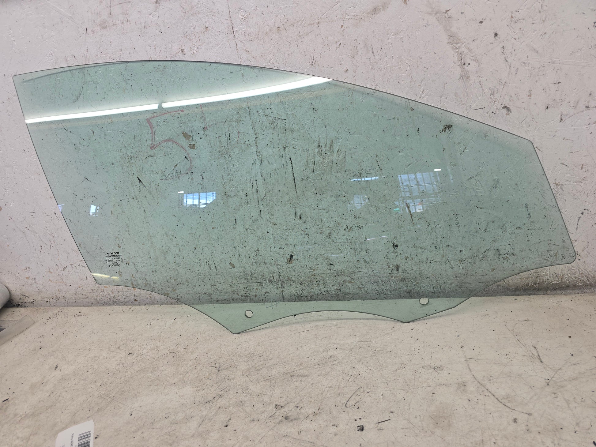 2012 Volvo V60 Estate Front Driver Door Window Glass AS2 Tint D5204T3-A — VS Breakers Nottingham