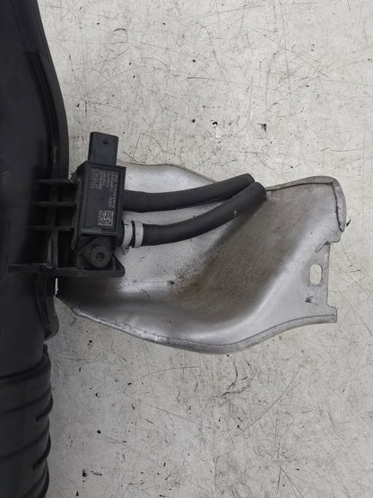 2022 Volvo XC40 T3 PHEV Hybrid Air Intake Pipe Assembly 32222145 | VS Breakers