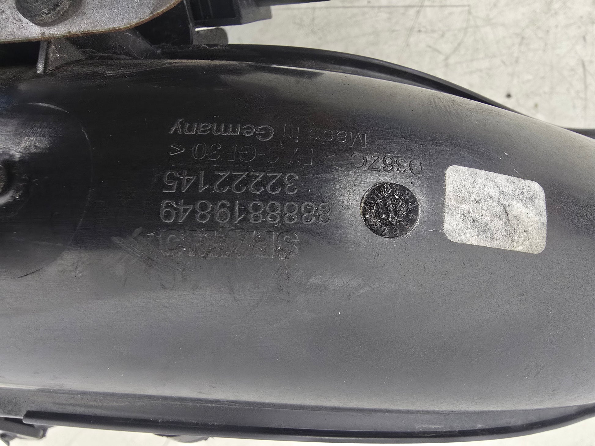 2022 Volvo XC40 T3 PHEV Hybrid Air Intake Pipe Assembly 32222145 | VS Breakers