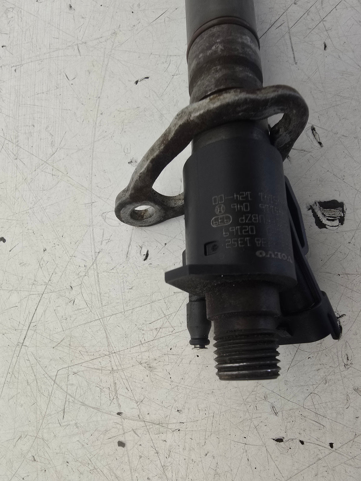 2010-2014 Volvo V40 Diesel Injector 31303238 1969cc B5204T8 — VS Breakers Nottingham