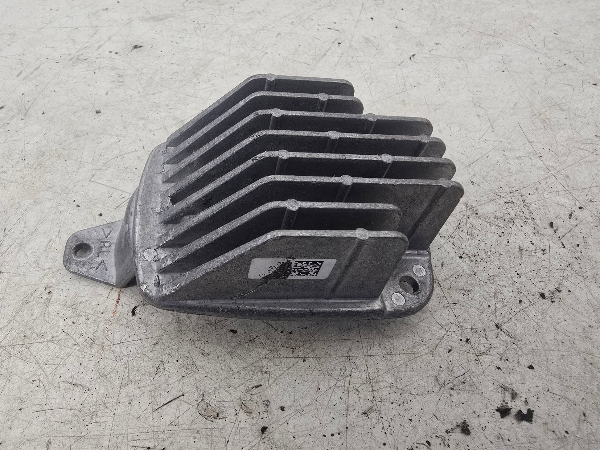 2018-2022 Volvo XC40 T3 Headlight Control Module 90094620 90122310 RHD Genuine