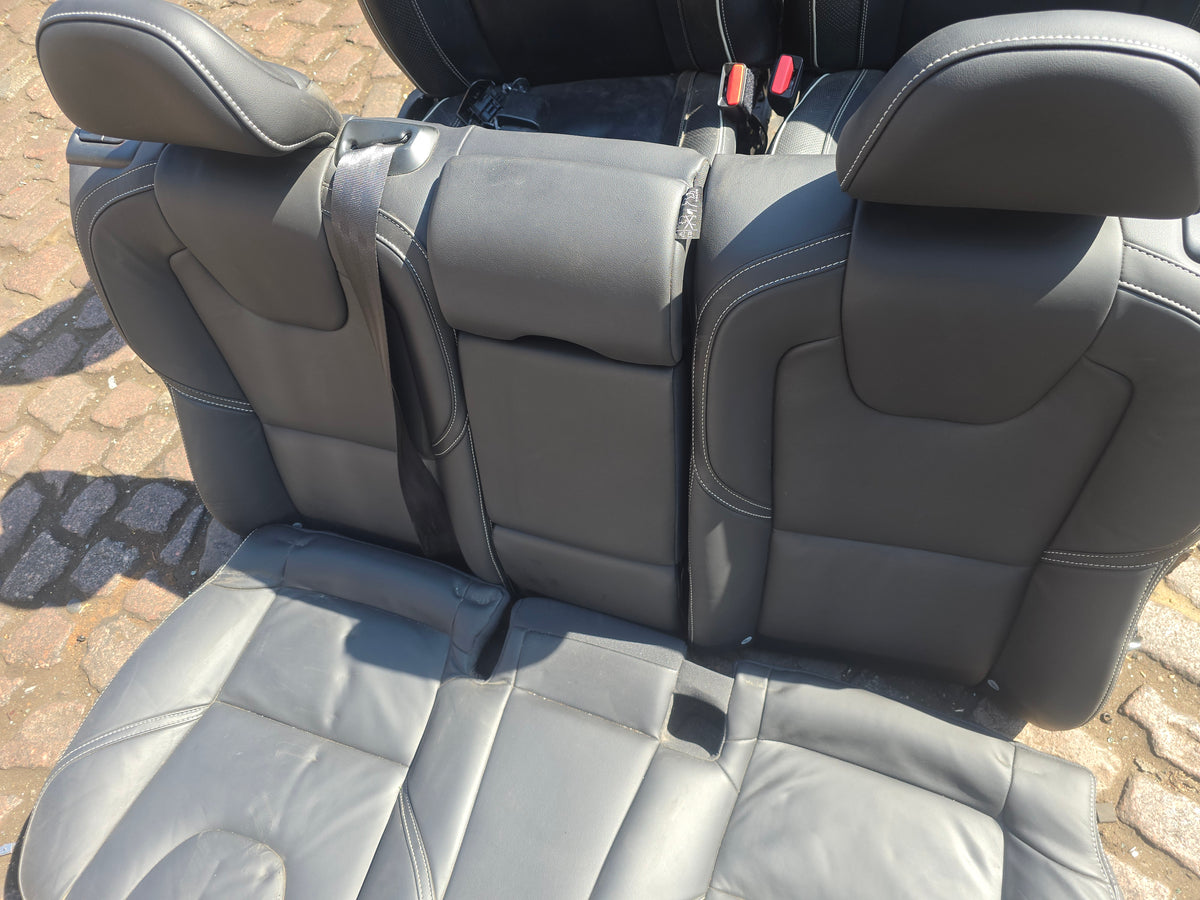 Genuine Volvo V40 Hatchback Full Leather Interior Bursting Blue 2012-2019 D4204T13 D4204T8